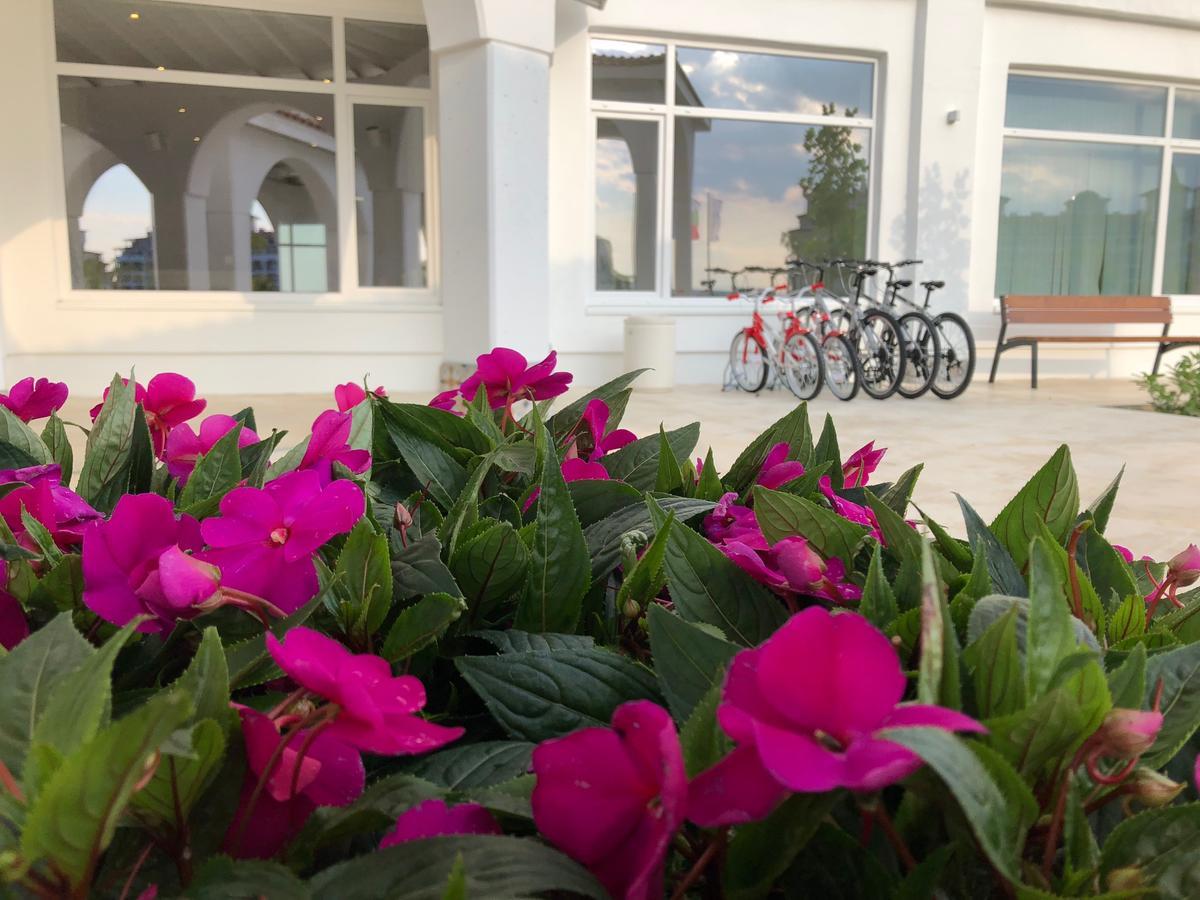 Sunrise Blue Magic Resort Obzor Exterior photo